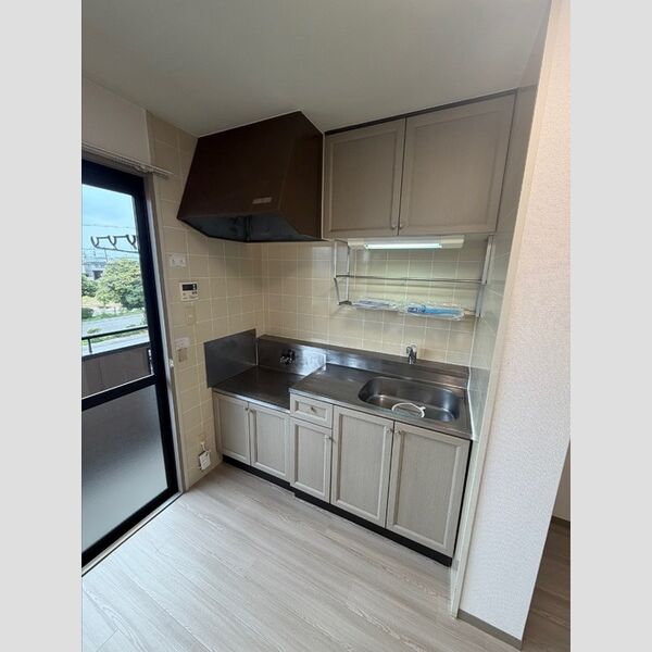 キッチン (キッチン)