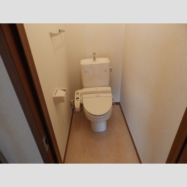 トイレ (トイレ)