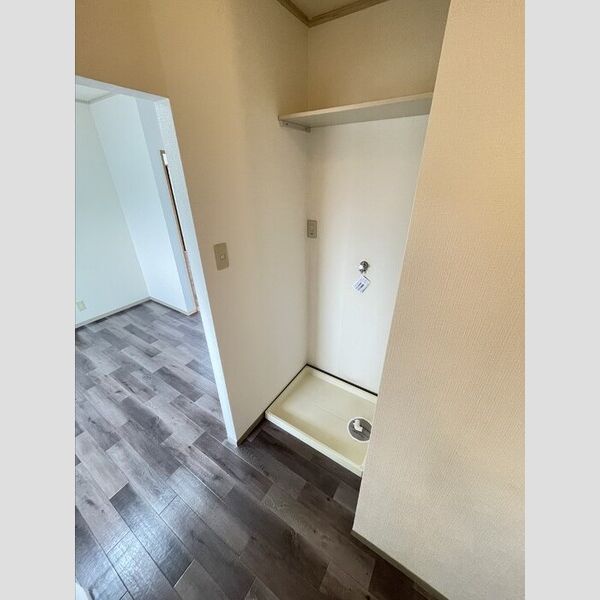 その他 (洗濯機置き場)