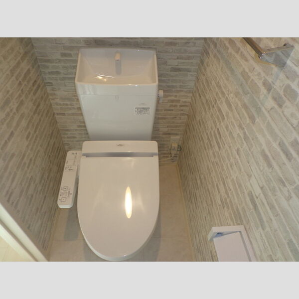 トイレ (温水洗浄暖房便座)