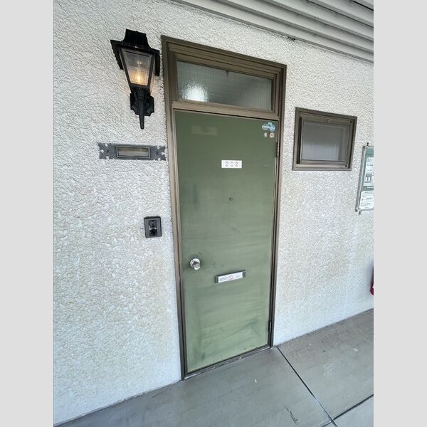 玄関 (玄関ドア)