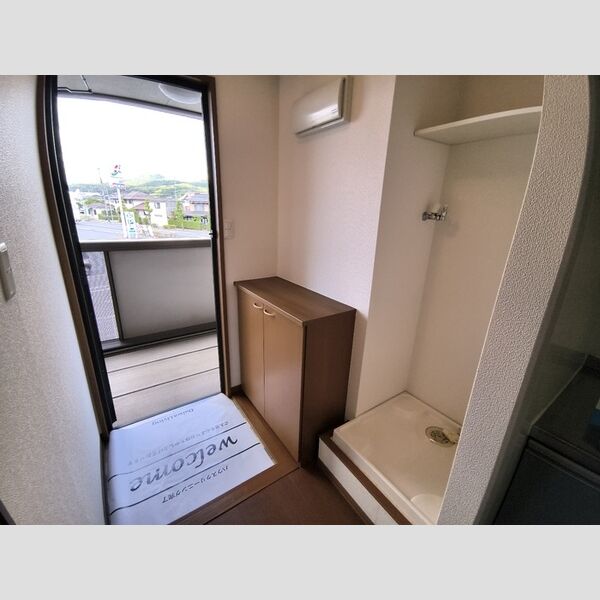 玄関 (玄関(内部))
