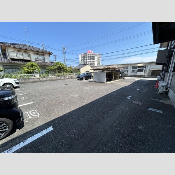 駐車場 (駐車場)