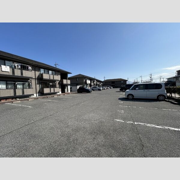 駐車場 (駐車場)