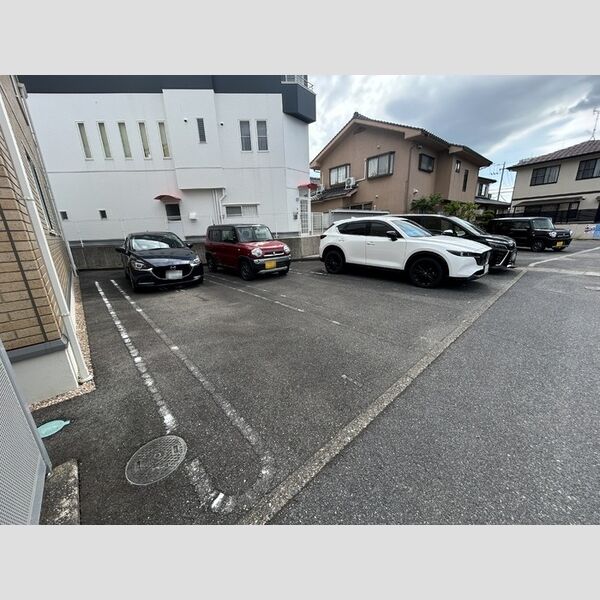 駐車場 (駐車場)