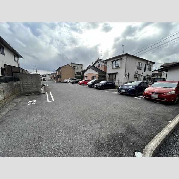 駐車場 (駐車場)