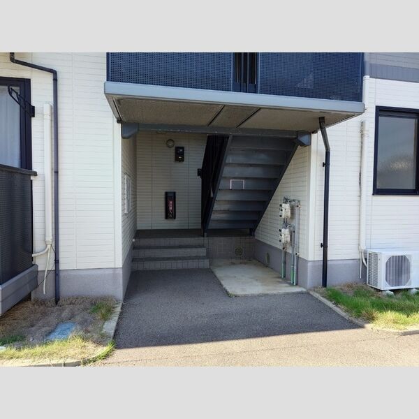 エントランス (共用入口)