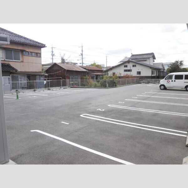 駐車場 (敷地内駐車場)