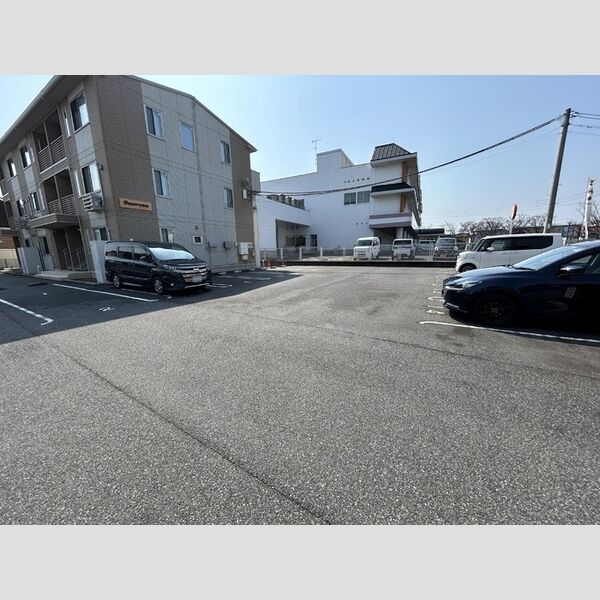 駐車場 (駐車場)