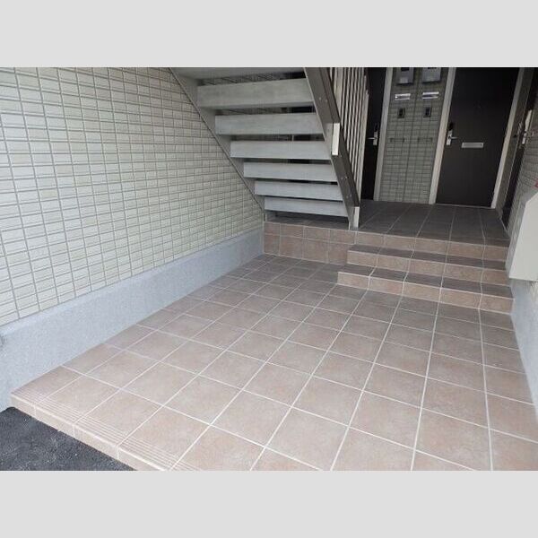 エントランス (エントランス)