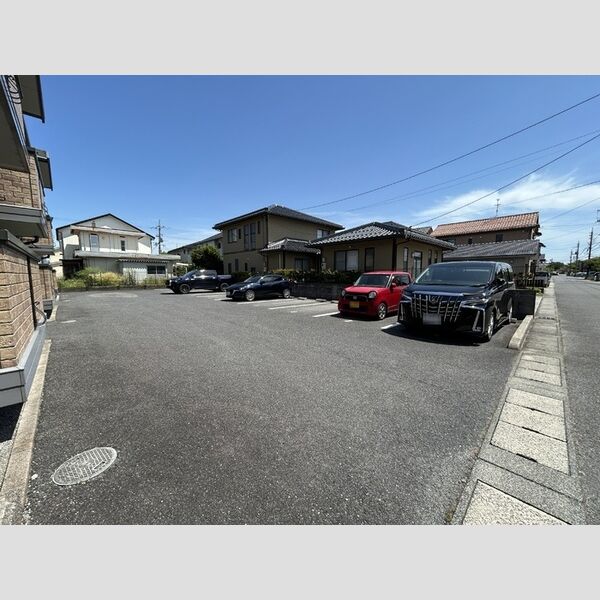 駐車場 (駐車場)