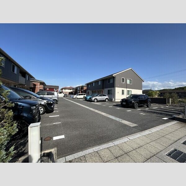 駐車場 (駐車場)