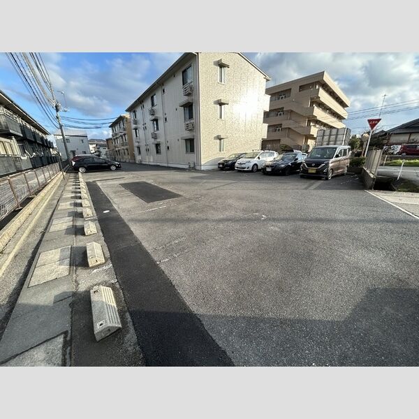 駐車場 (駐車場)