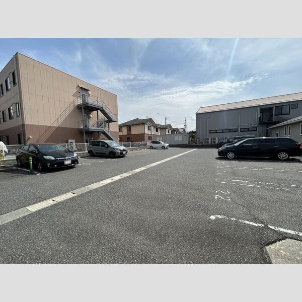 駐車場 (駐車場)