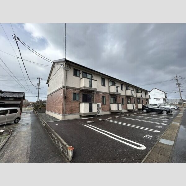 駐車場 (建物東側駐車場)