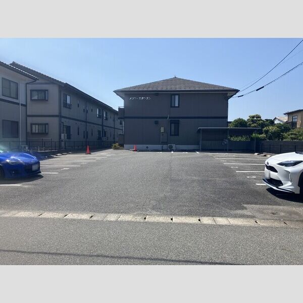 駐車場 (駐車場)