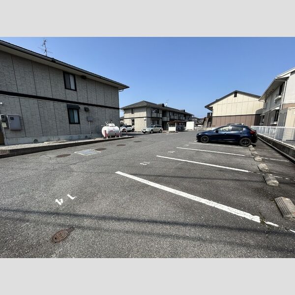 駐車場 (駐車場)