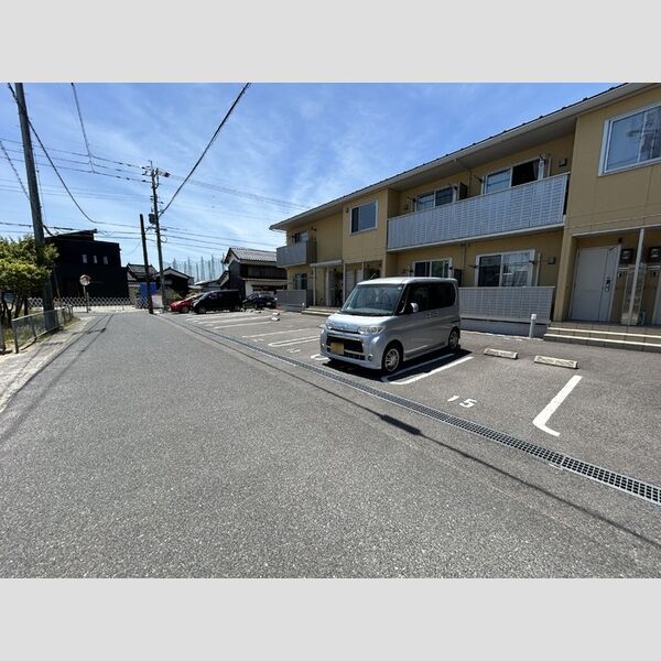 駐車場 (駐車場)
