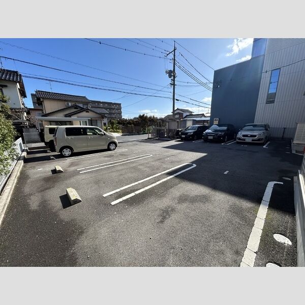 駐車場 (駐車場)