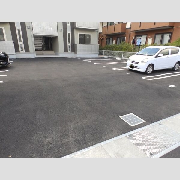 駐車場 (駐車場)
