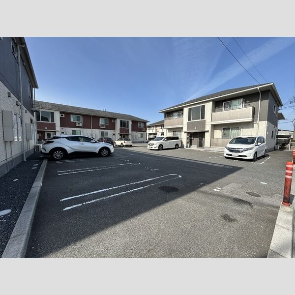 駐車場 (駐車場(敷地内北側))