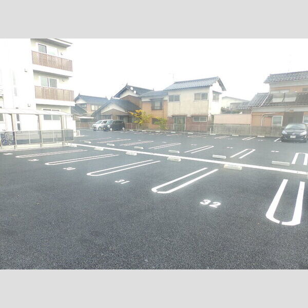 駐車場 (駐車場)