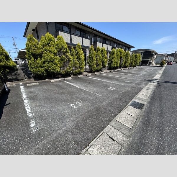 駐車場 (駐車場(C棟南側))