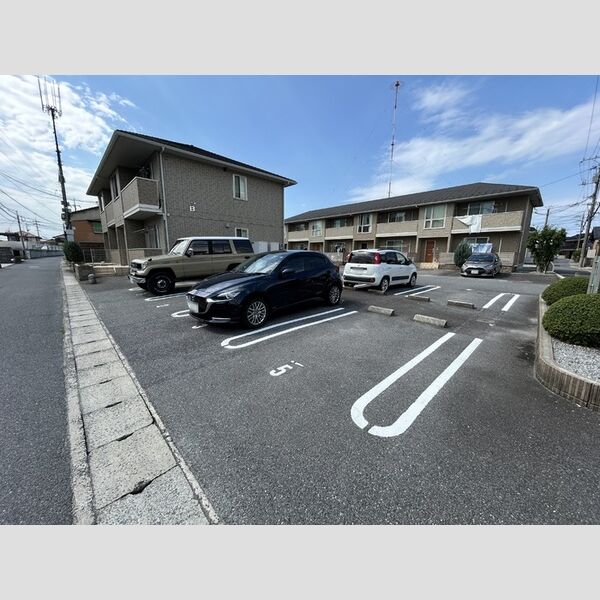 駐車場 (駐車場)