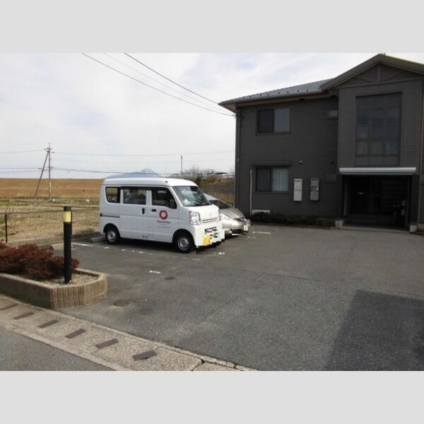 駐車場 (駐車場)