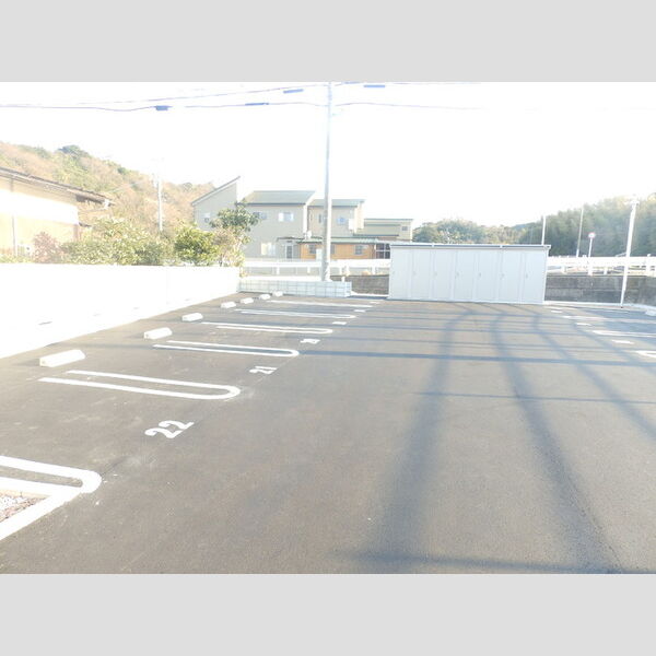 駐車場 (駐車場)