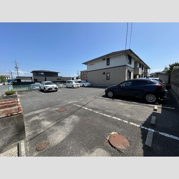 駐車場 (駐車場)