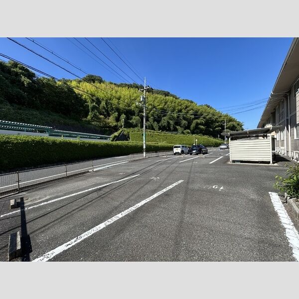 駐車場 (駐車場)