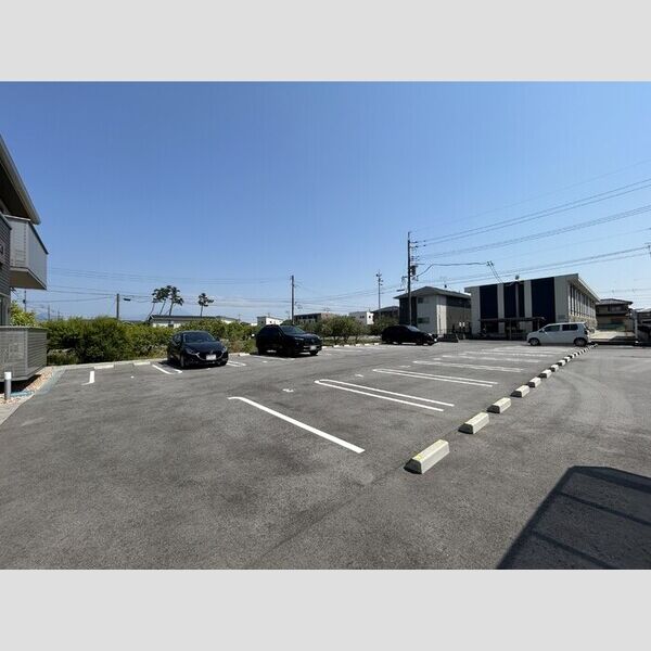 駐車場 (駐車場)