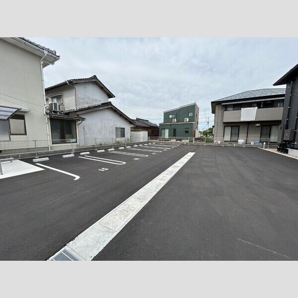 駐車場 (駐車場)