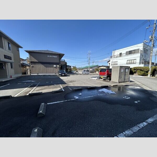 駐車場 (駐車場)