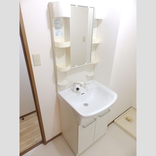 洗面所 (洗髪洗面化粧台)