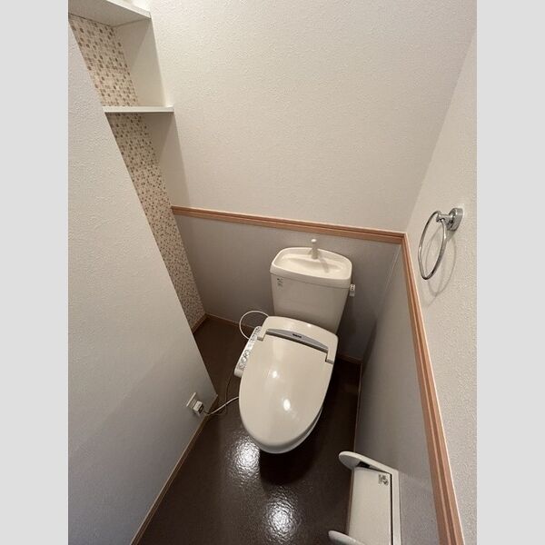 トイレ (トイレ(温水洗浄暖房便座付))