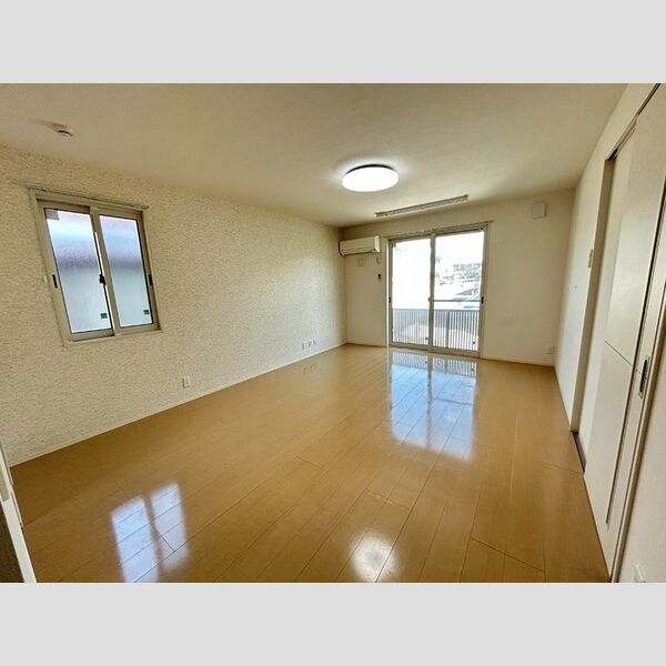 居室・リビング (洋室(エアコン・室内物干し付))