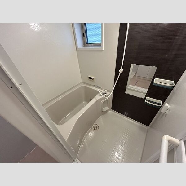 バス (浴室(追い焚き・浴室換気乾燥機付))