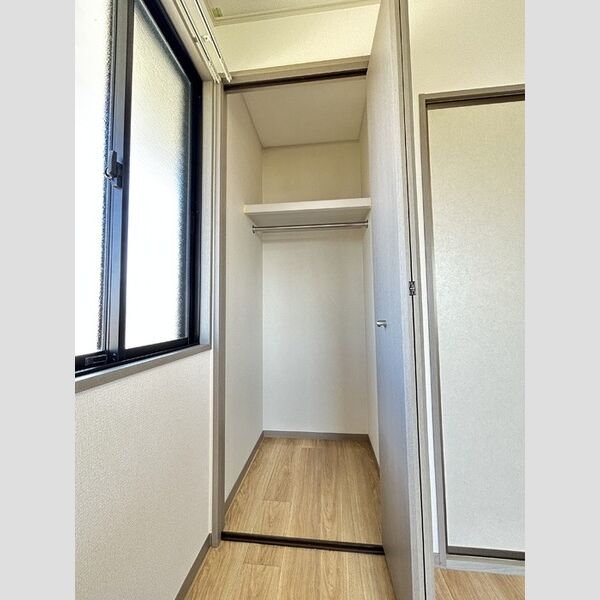 収納 (クローゼット(西側洋室))