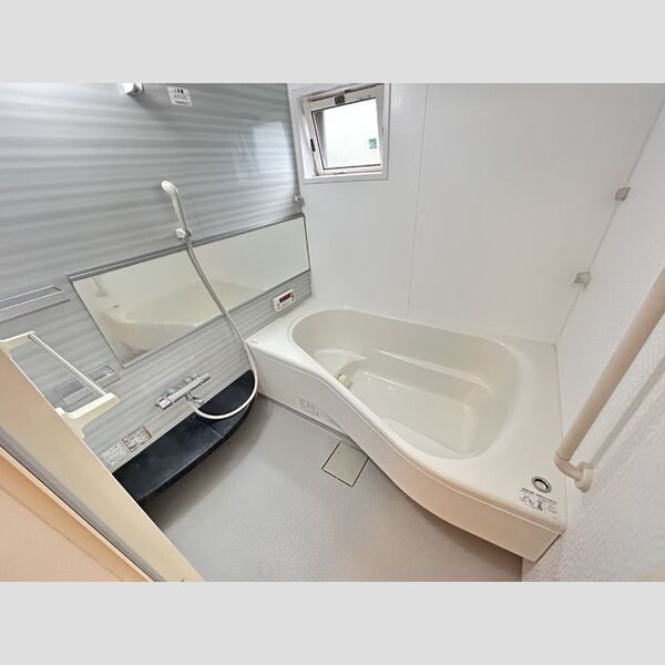 バス (一坪サイズの浴室(浴室換気乾燥機付))