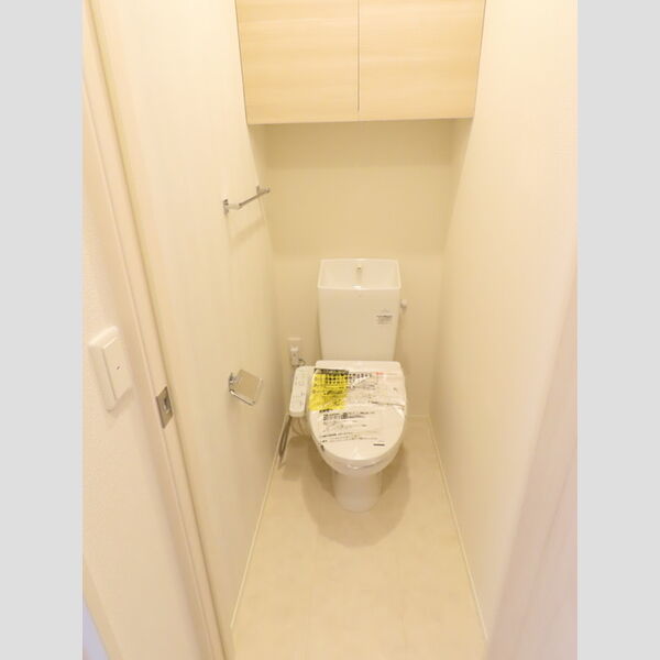 トイレ (トイレ(温水洗浄暖房便座付))