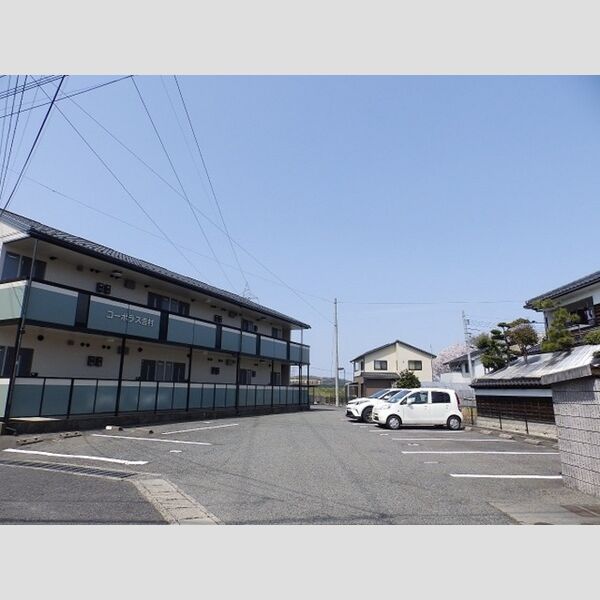 駐車場 (駐車場)