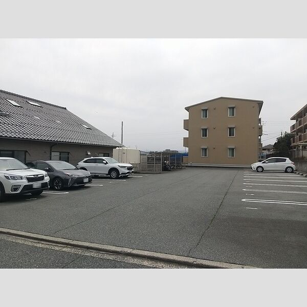 駐車場 (駐車場)