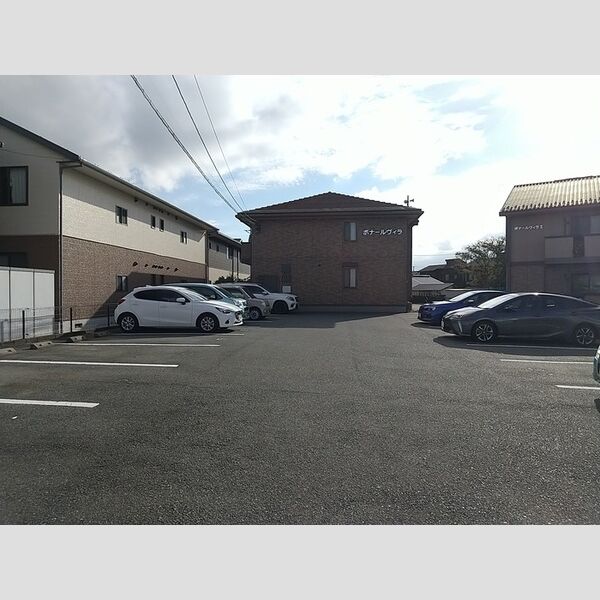 駐車場 (駐車場)