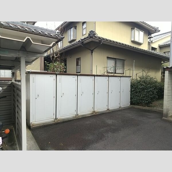 エントランス (外部物置)
