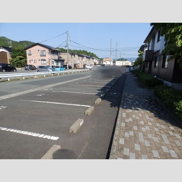 駐車場 (駐車場)
