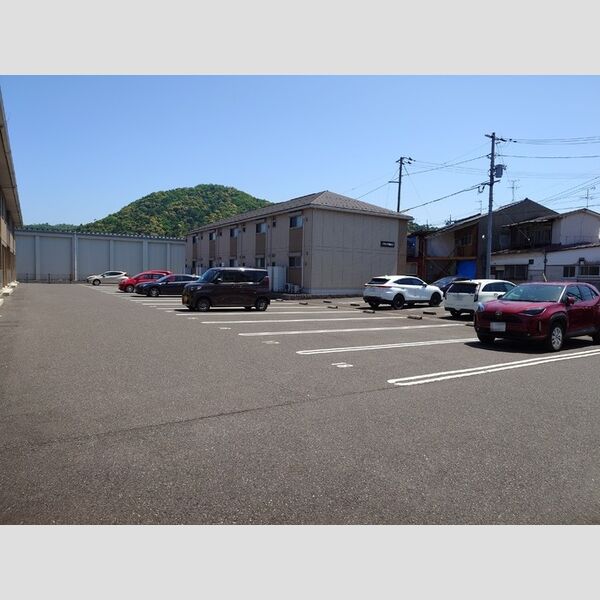 駐車場 (駐車場)
