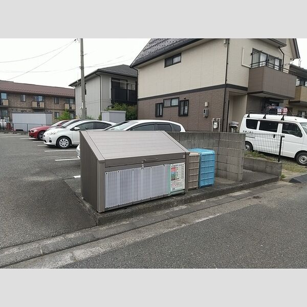 現地周辺 (ゴミステーション)