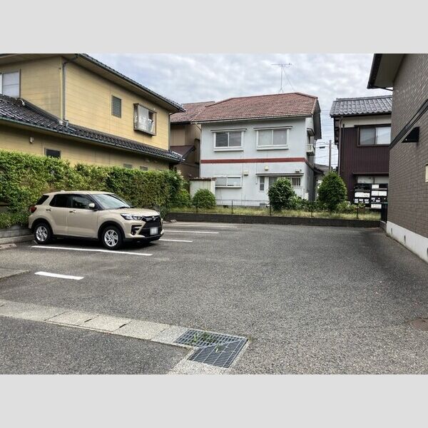 駐車場 (駐車場)